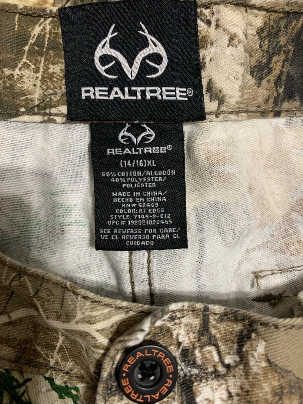 Realtree-Style Camouflage Hunting Pants - Picture 2 of 3